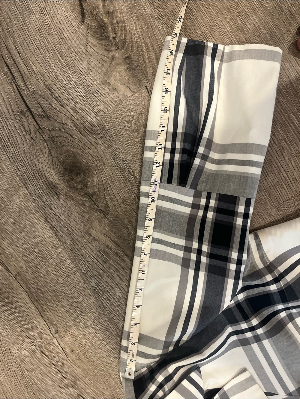 Plaid Belted Trench Coat - White & Black - Picture 9 of 9